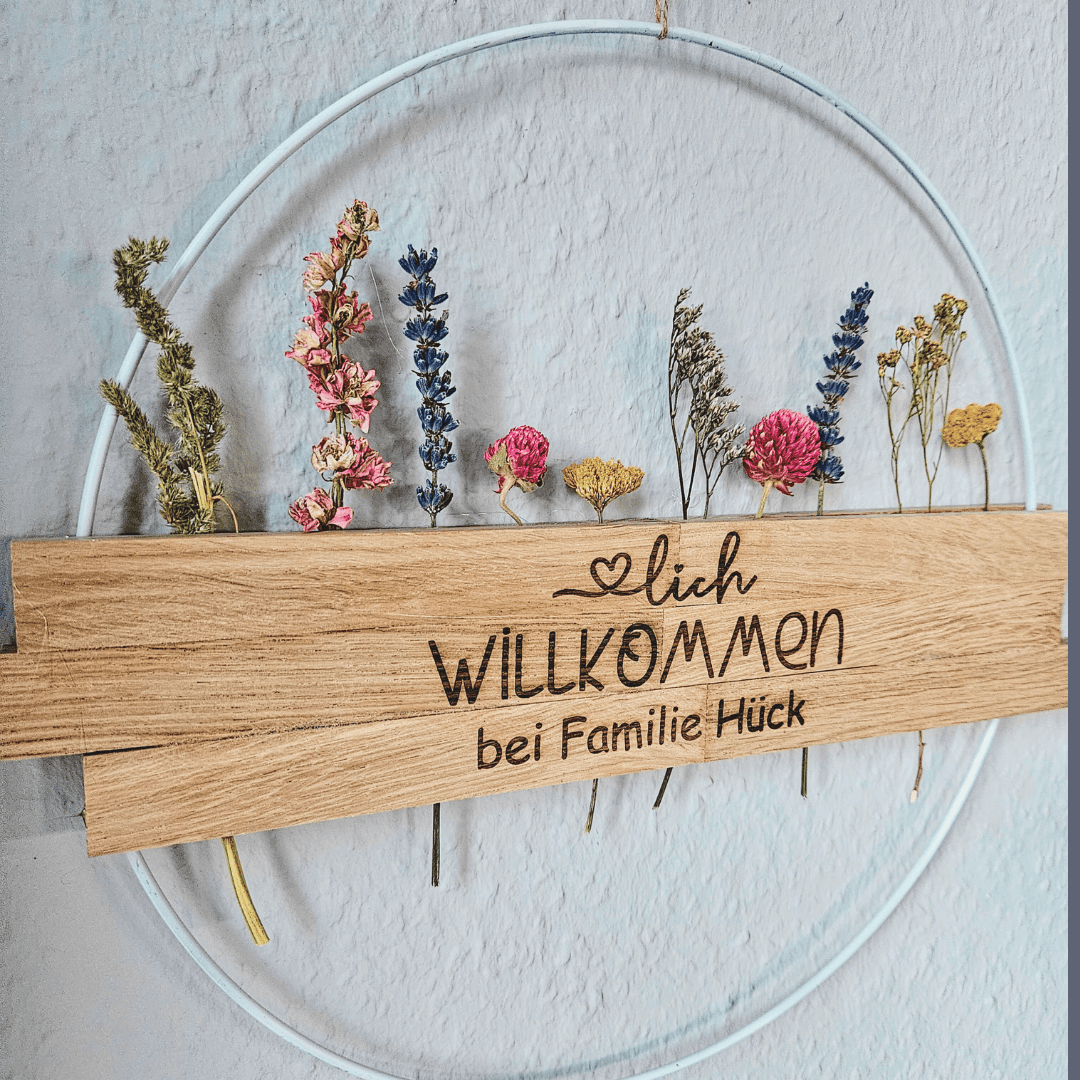 personalisierbarer Türkranz mit Trockenblumen